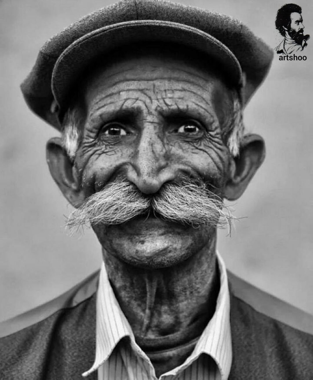 مدل پرتره سیاه قلم